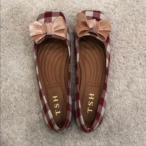 TSH ballet flats